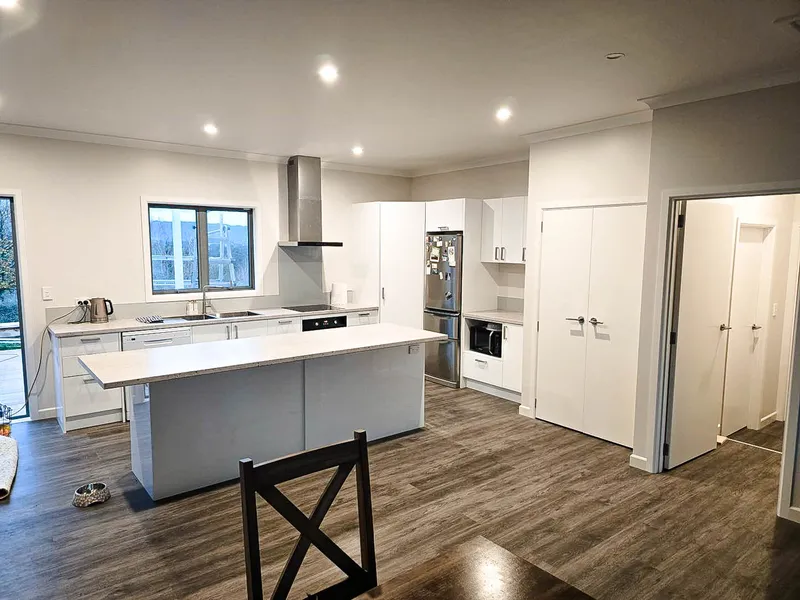 Kitchen renovation completed to update an older kitchen and make it look modern