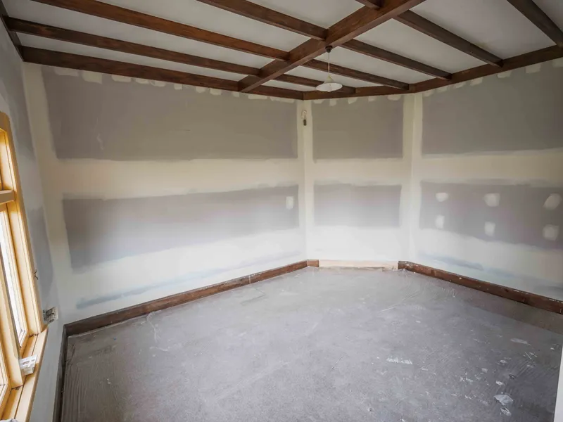 Re-gibbing old room to re-surface and refresh the space